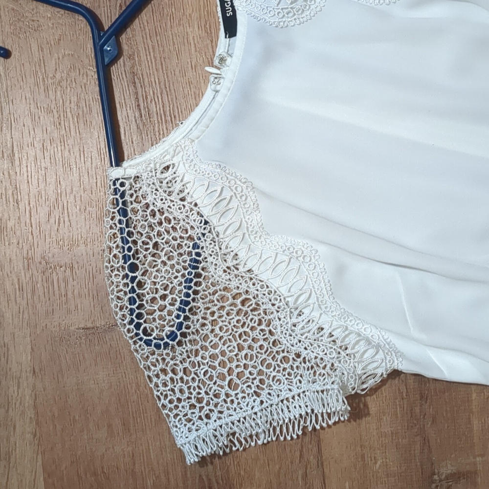 Sugar Lips Blouse size xs color white like new - Picture 3 of 8